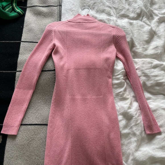 Hermes Fitted Pink Sweater Dress - Picture 2 of 10